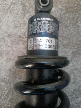 BMW-R850R-R1100R-R1100-Stoßdämpfer-Federbein-hinten-1