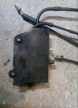 BMW R1100S Gaszugverteiler-2