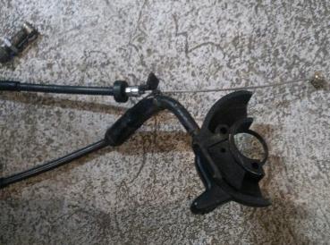 BMW R1100S Gaszugverteiler-4