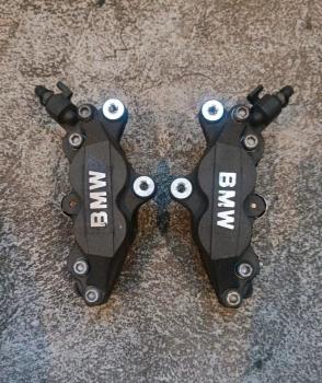 BMW-R1100S-R2S-295-Bremssattel-vorn-rechts-und-links-1