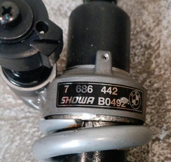 BMW-F800ST-ABS-Stoßdämpfer-Federbein-SHOWA-3