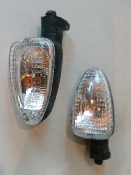 BMW-F800ST-E8ST-ABS-Blinker-vorn-rechts-+-links-weiß-1