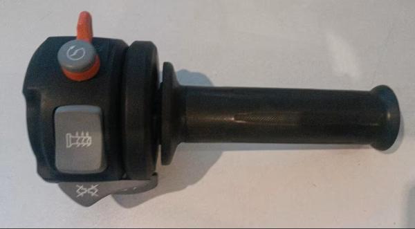 BMW-F800ST-E8ST-ABS-Lenkerschalter-rechts-Gasgriff-1