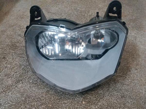 BMW-F800ST-E8ST-ABS-Scheinwerfer-Lampe-TOP-1