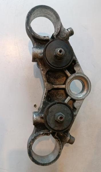 BMW-K100-RS-RT-Gabelbrücke-oben-3