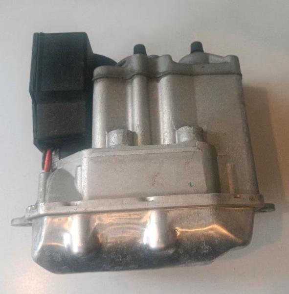 BMW-K1200RS-ABS-Pumpe-Hydroaggregat-erst-29-tkm-3