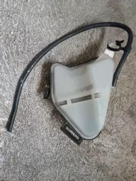 BMW-K1200S-K1200-K40-Kühlmittelbehälter-2